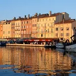 Junior Saint-tropez, Rénové 2023, Plein Centre, Piscine, Climatisé! Saint-Tropez