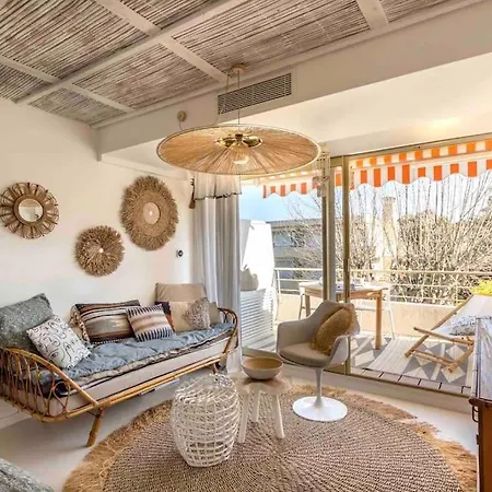 Apartment Junior Saint-tropez, Renove 2023, Plein Centre, Piscine, Climatise!