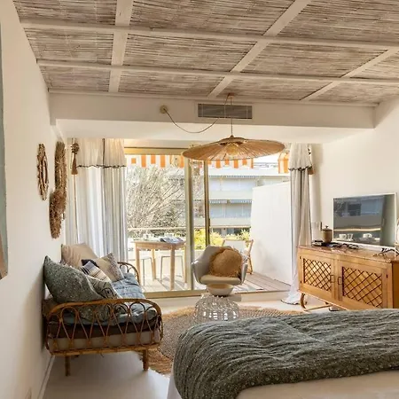Apartment Junior Saint-tropez, Renove 2023, Plein Centre, Piscine, Climatise! *